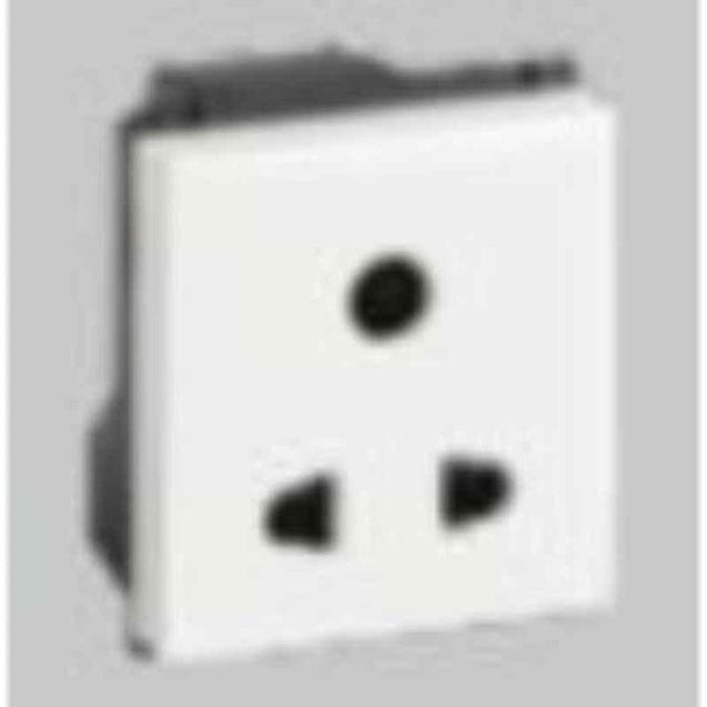 Crabtree Murano 6A/13A White Universal Shuttered Socket, ACMKUXW133 (Pack of 10)